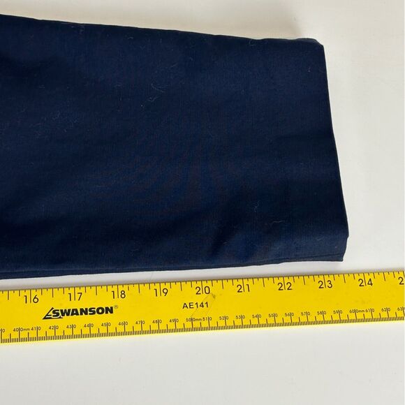 Ellen Tracy Navy Cropped Pants Gold Chain Detail 4 - Picture 8 of 8